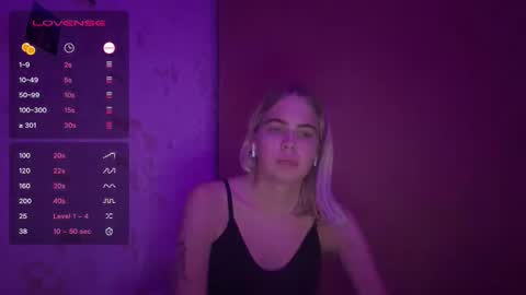 jessika_evans online show from October 6, 7:10 pm