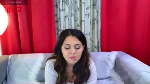 JessTheWicked online show from April 26, 6:16 pm