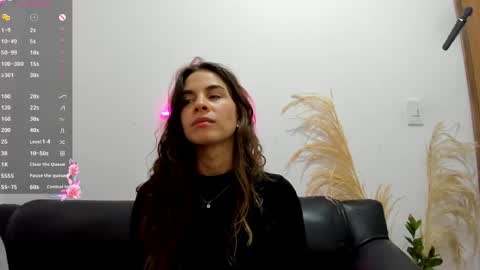 jessye_golden online show from June 7, 8:03 pm