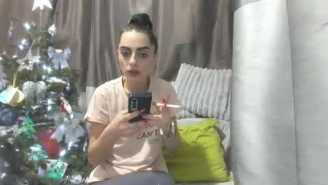 Jessy online show from December 19, 3:29 pm