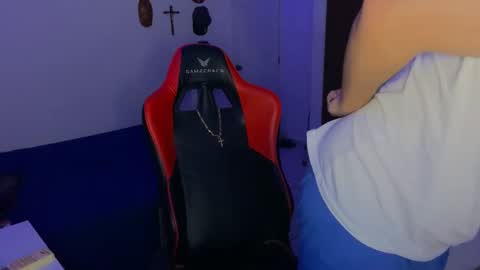 HotBoy online show from December 23, 9:16 am