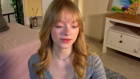 Gwen online show from February 27, 8:34 pm