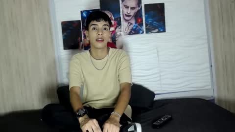Snapshot of jhaason2 chatting on October 21, 8:56 pm jhaason2 online show from October 21, 8:56 pm