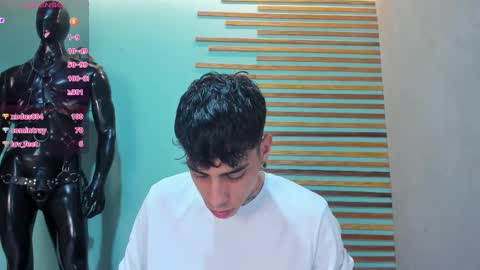 Snapshot of jharol_cardona chatting on February 14, 1:34 am Jharol online show from February 14, 1:34 am