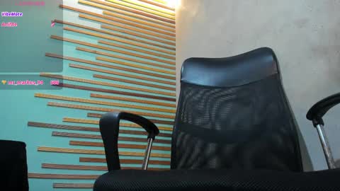 Snapshot of jharol_cardona chatting on March 12, 4:30 am Jharol online show from March 12, 4:30 am