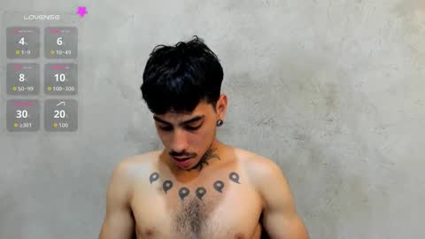 Snapshot of jharol_cardona chatting on September 11, 1:40 am Jharol online show from September 11, 1:40 am
