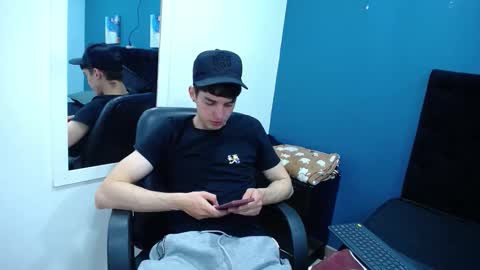 Jheampiero online show from November 4, 2:18 pm