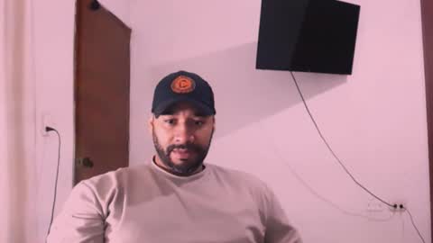 En moreno online show from January 12, 6:26 pm