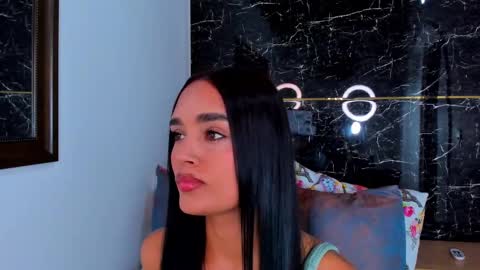 Snapshot of jhoanaduran_ chatting on September 19, 6:44 pm Jhoana online show from September 19, 6:44 pm