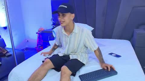 jhoanleandro online show from February 13, 3:50 am