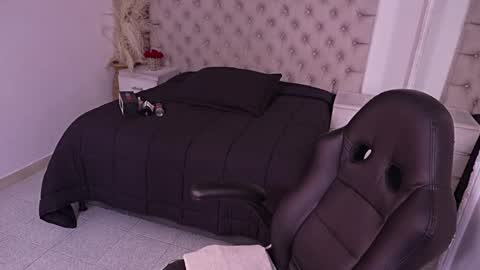 jhoanleandro online show from March 25, 6:20 am