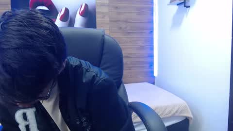 Jhoel online show from February 11, 12:47 pm