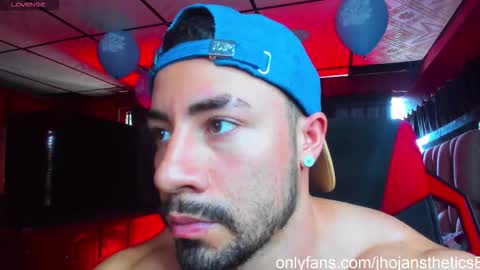 Jhojan Strong  online show from October 5, 5:09 pm