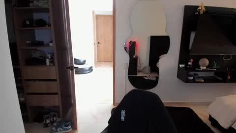 jhonaldsw online show from October 23, 7:04 pm