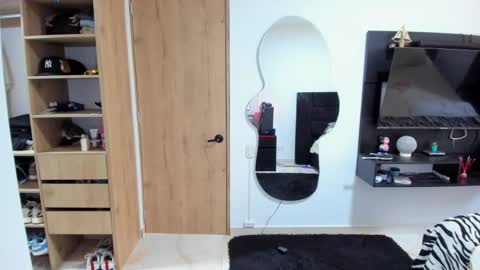 jhonaldsw online show from October 19, 1:38 pm