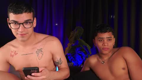 Jhonny  online show from November 12, 4:37 am