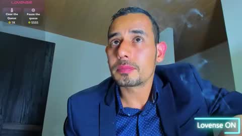 Jhony Alzate online show from November 5, 1:40 am