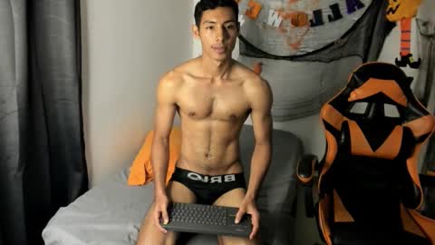 jhosep_hamilton online show from October 24, 8:31 pm