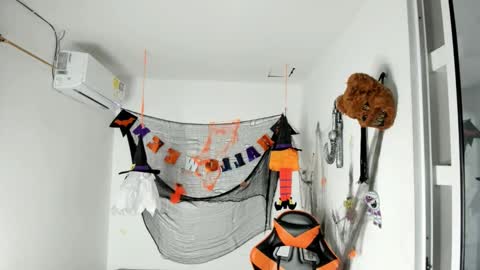 jhosep_hamilton online show from November 1, 7:24 pm