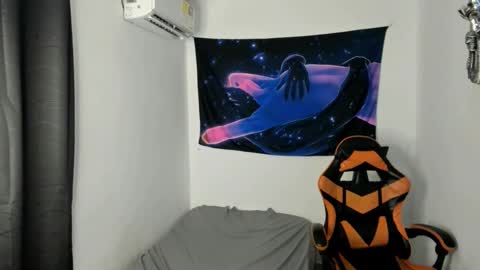 jhosep_hamilton online show from September 28, 10:19 pm