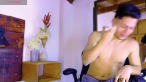 jhosuavega online show from April 9, 2:26 am