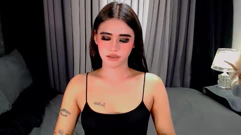 julie online show from November 21, 6:00 am