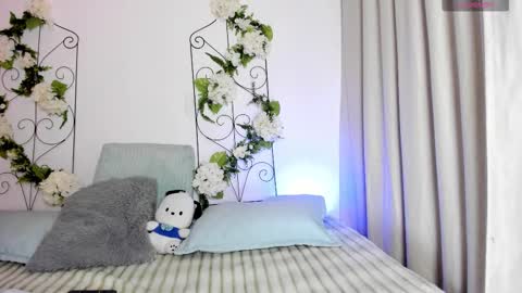 Jiggly online show from September 24, 12:06 am