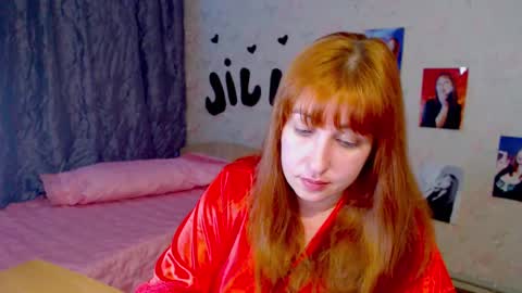 Snapshot of jillstevens chatting on February 9, 9:39 pm jillstevens online show from February 9, 9:39 pm