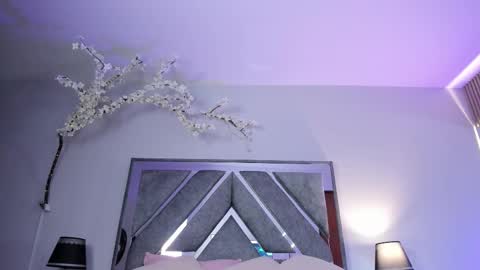 Jimena Adams online show from February 28, 8:35 pm