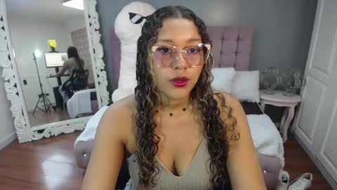 Jimena  online show from September 21, 1:26 pm