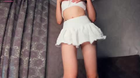 Snapshot of jinny_garland chatting on March 7, 6:33 pm Jinny online show from March 7, 6:33 pm