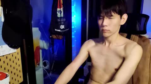 jj_jayjayq online show from December 19, 7:48 am