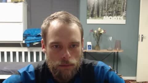 JamesJan van Rebel online show from October 22, 4:37 am