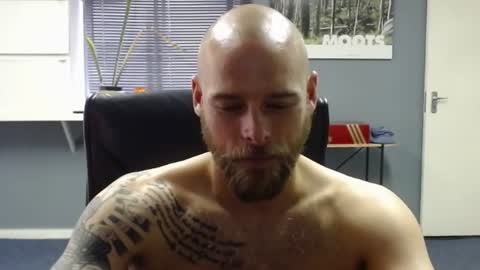 JamesJan van Rebel online show from December 8, 8:20 am