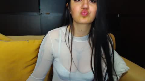 luuuuuuuuuu online show from December 3, 12:13 pm