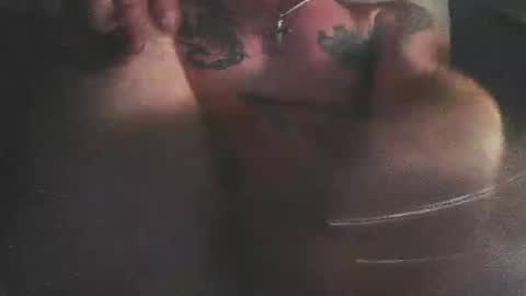 jjohnathan529 online show from December 23, 11:36 am