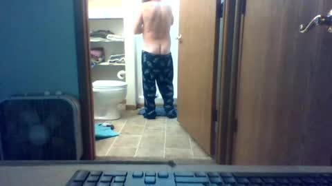 jmiller1979 online show from January 7, 3:33 am