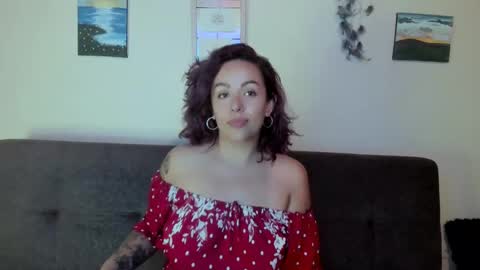 Johana              online show from December 4, 1:08 am