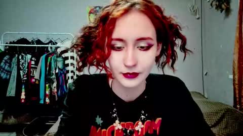 Joannatompson online show from January 10, 2:33 pm