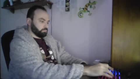 joaodias_18 online show from March 7, 1:42 am