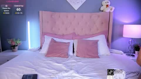 Emma  Joe online show from October 16, 10:30 pm