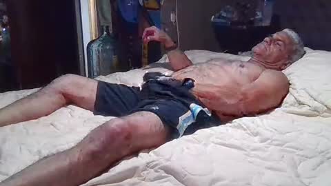 joelcojones online show from December 3, 6:21 am