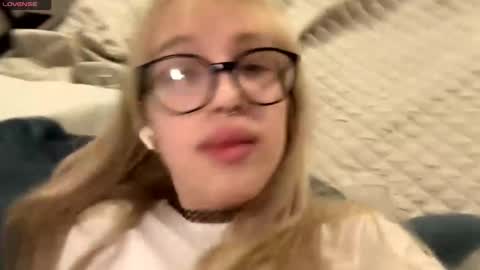 Amaya online show from November 20, 4:37 pm