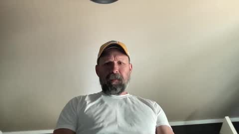 joestros online show from April 25, 6:27 pm