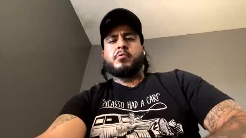 joevonknee online show from March 25, 11:33 pm