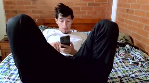 johan70nsexy online show from April 12, 2:32 pm