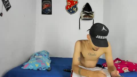 johan_and_antonella online show from January 9, 8:03 pm