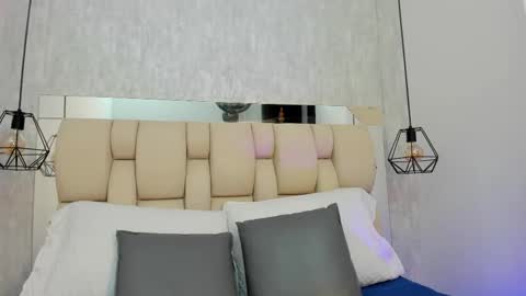 Johan  online show from October 6, 11:39 am