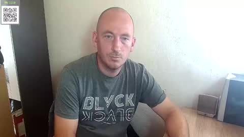 Snapshot of johanbarker chatting on September 25, 11:06 am Johan online show from September 25, 11:06 am