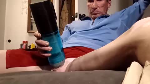 john69732 online show from December 30, 8:32 am